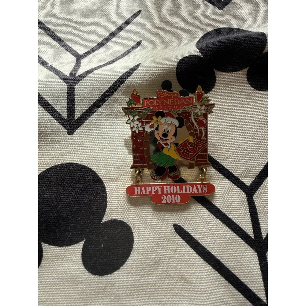 Disney Limited Edition Dangle Minnie Mouse Christmas Pin Polynesian Resort 2010